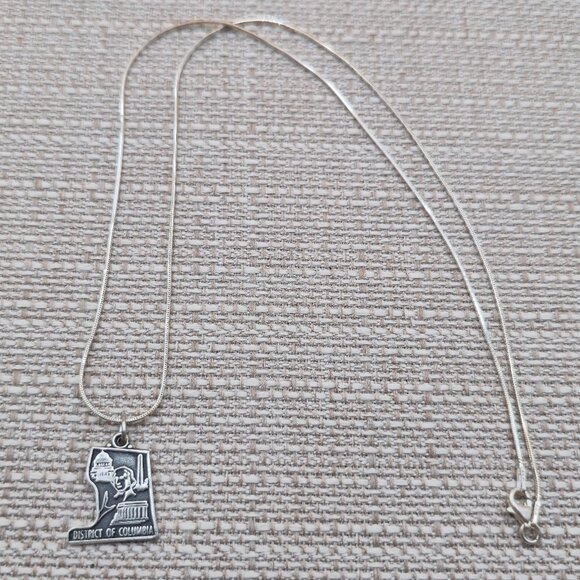 20 Inch Sterling Silver District of Columbia Pendant Necklace A5367 - Picture 1 of 6